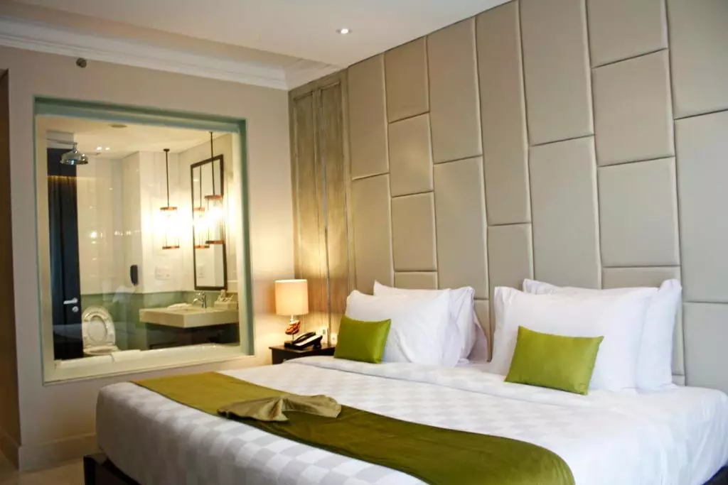 Jambuluwuk Oceano Seminyak Hotel
